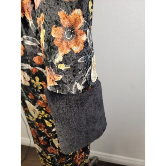 Be Fur Real Faux Fur Kimono Womens OS One Size Floral Velour Victorian Gothic - Picture 10 of 14